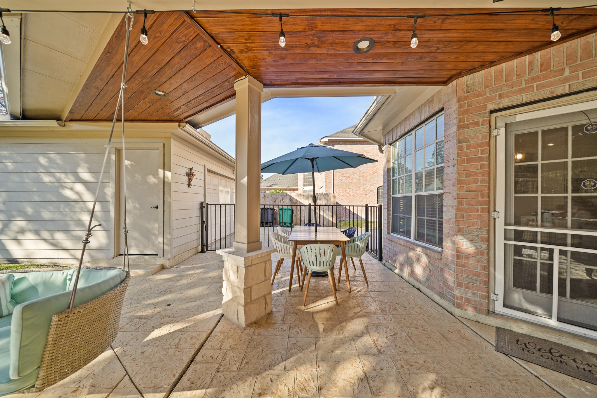 Sterling wood way, Houston