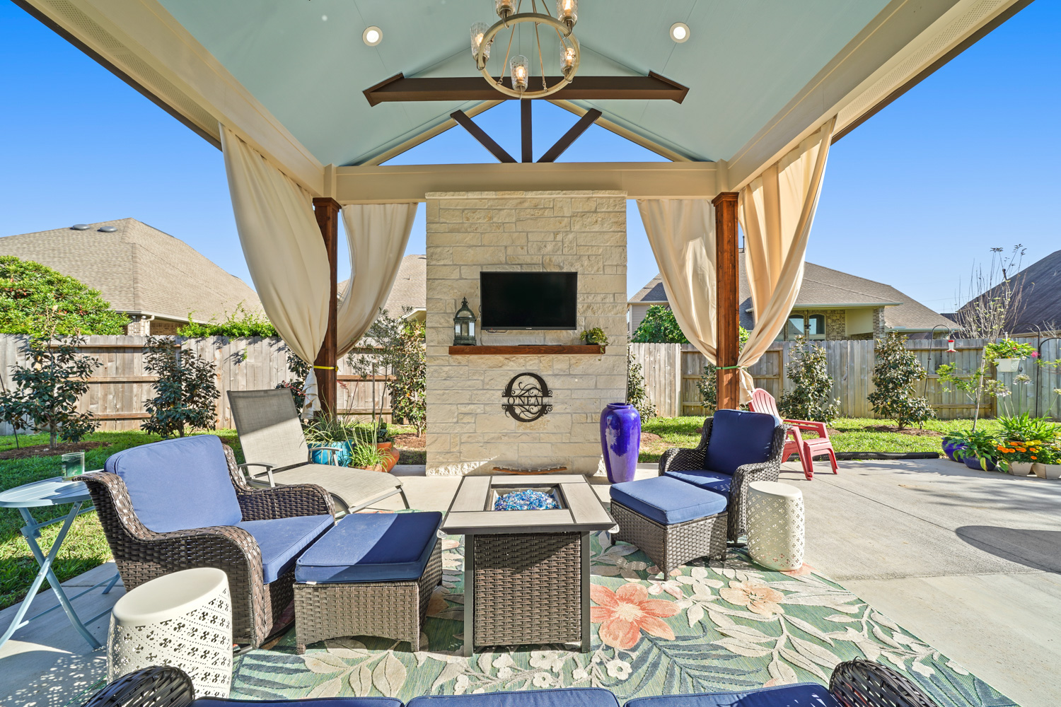 Backyard-Retreats_Pearland-Contractor-134_cabana