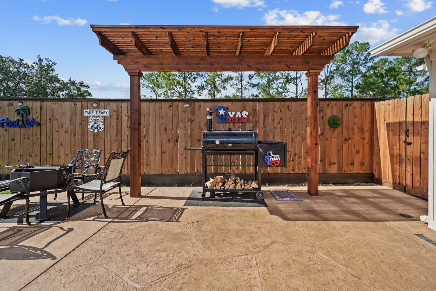 Backyard-Retreats_Pearland-Contractor-Arbor-195_arbor_new
