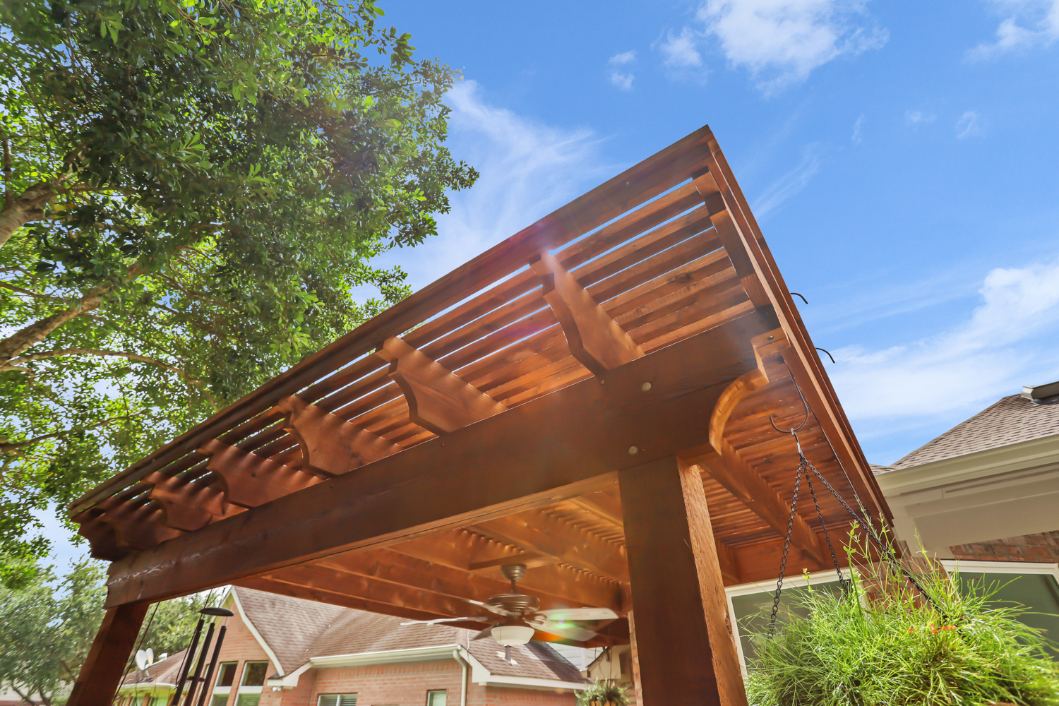 Backyard-Retreats_Pearland-Texas_beautiful-custom-arbors-for-your-backyard-6