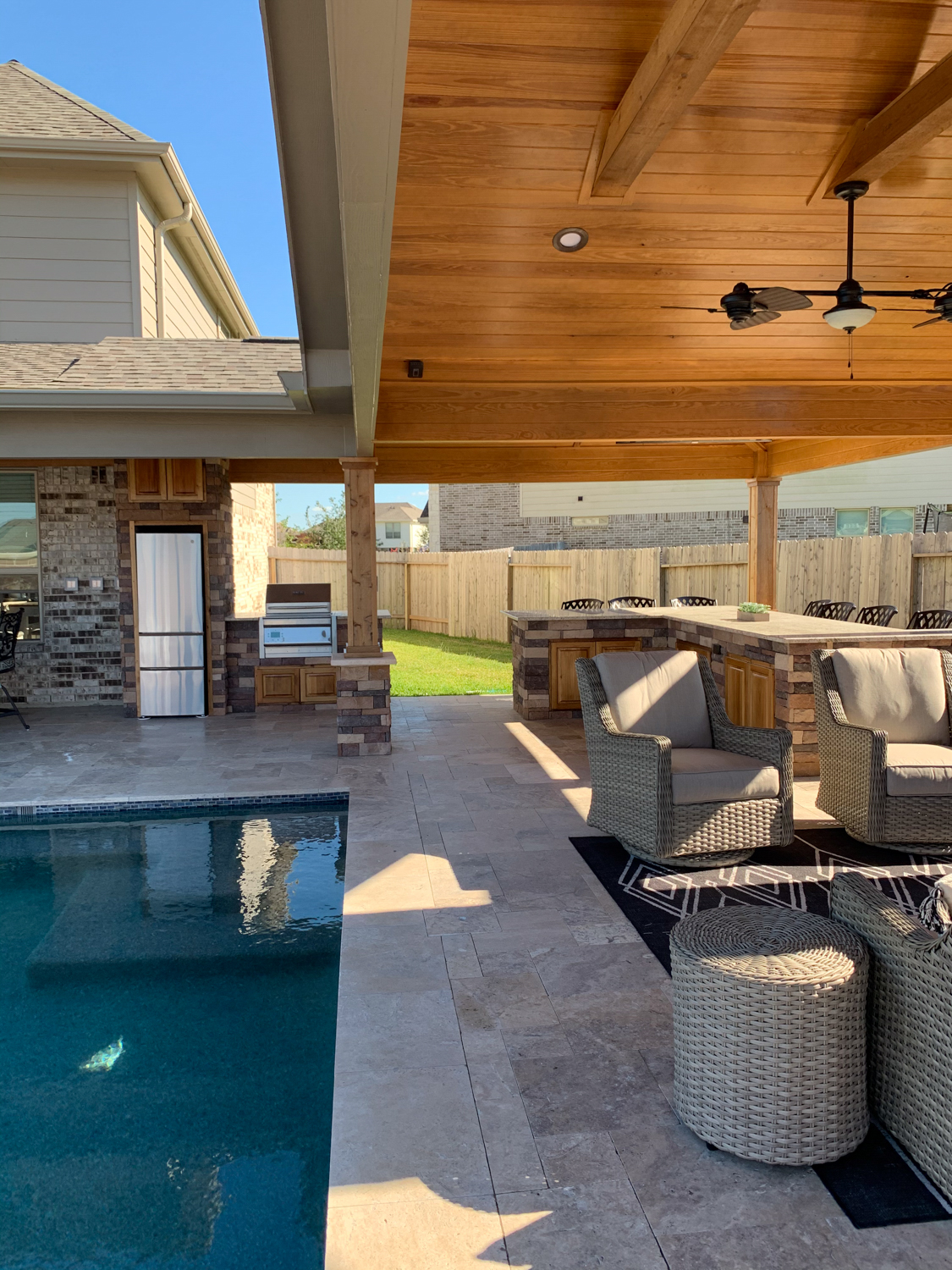 Backyard-Retreats_Pearland-Texas_beautiful-custom-cabanas-for-your-backyard-16