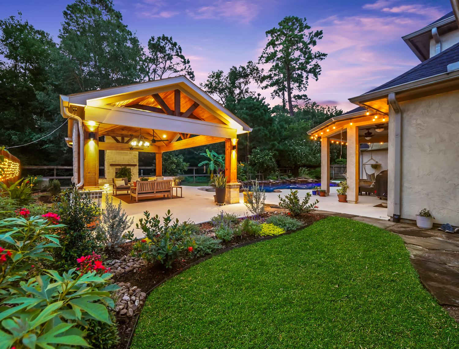 Backyard-Retreats_Pearland-Texas_beautiful-custom-cabanas-for-your-backyard-36