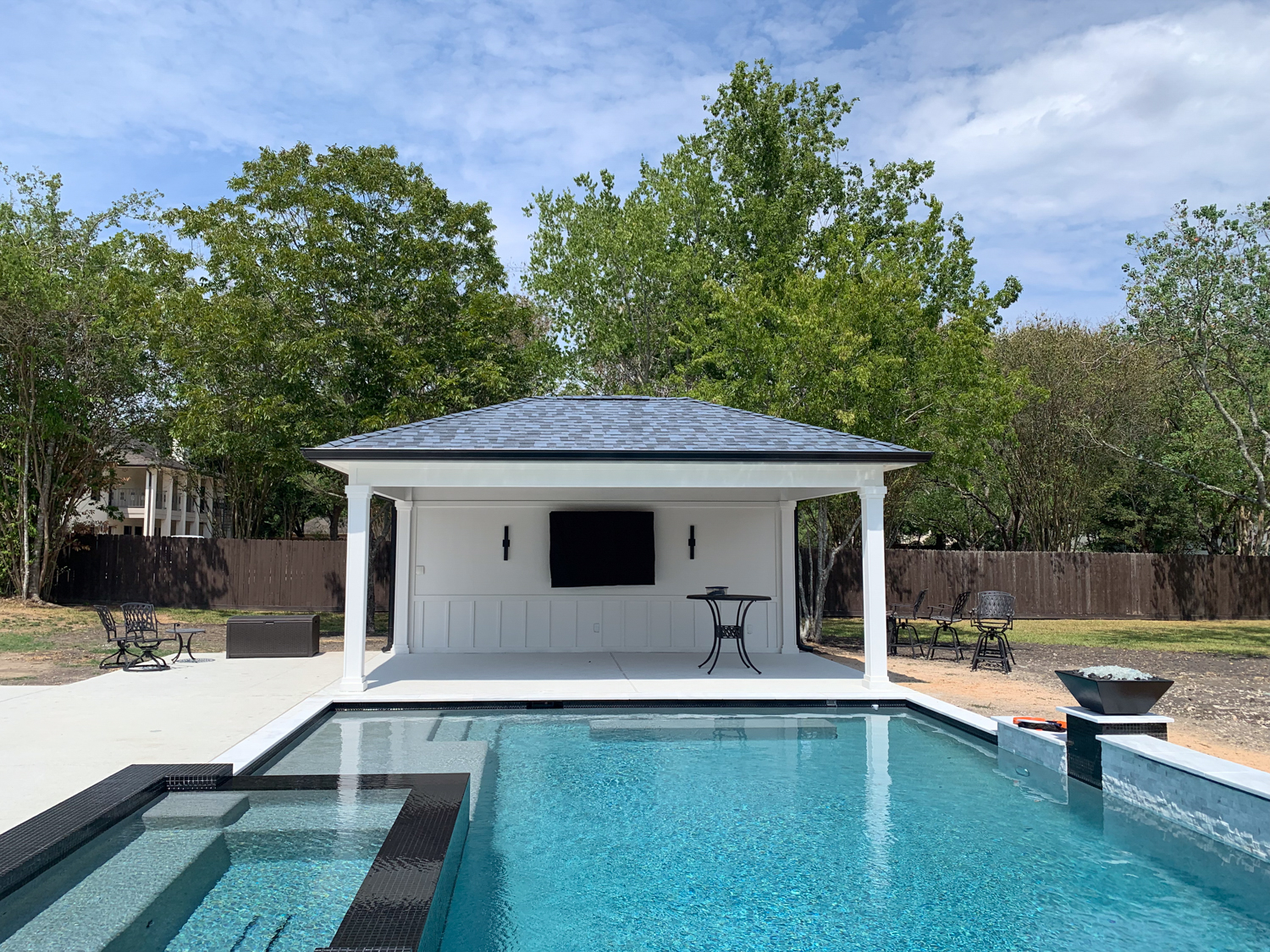Backyard-Retreats_Pearland-Texas_beautiful-custom-cabanas-for-your-backyard-5