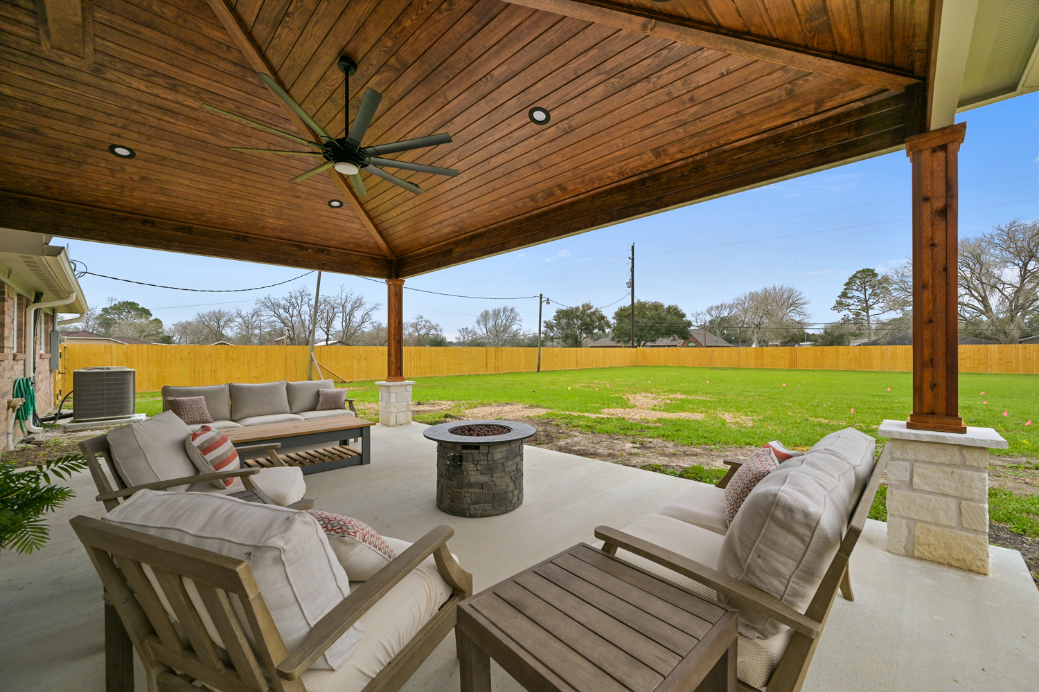 Backyard-Retreats-Pearland-Contractor-204-Covered-Patio-new