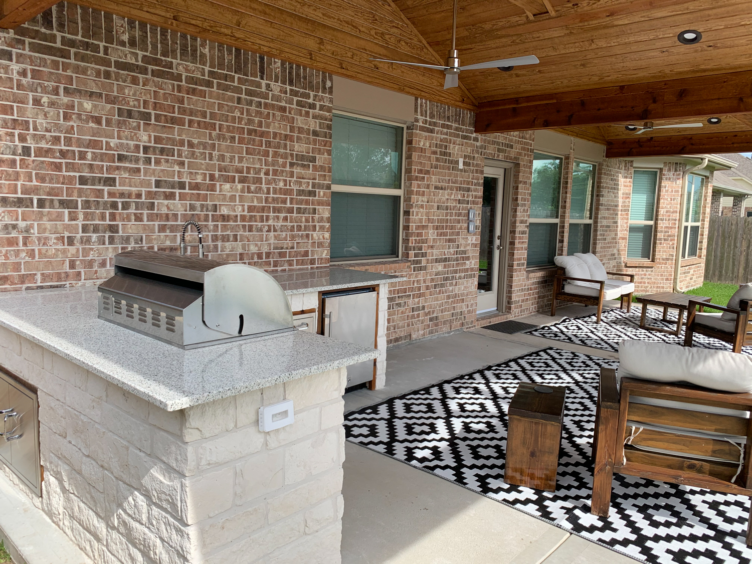 Backyard-Retreats_Pearland-Texas_beautiful-custom-covered-patios-for-your-backyard-38