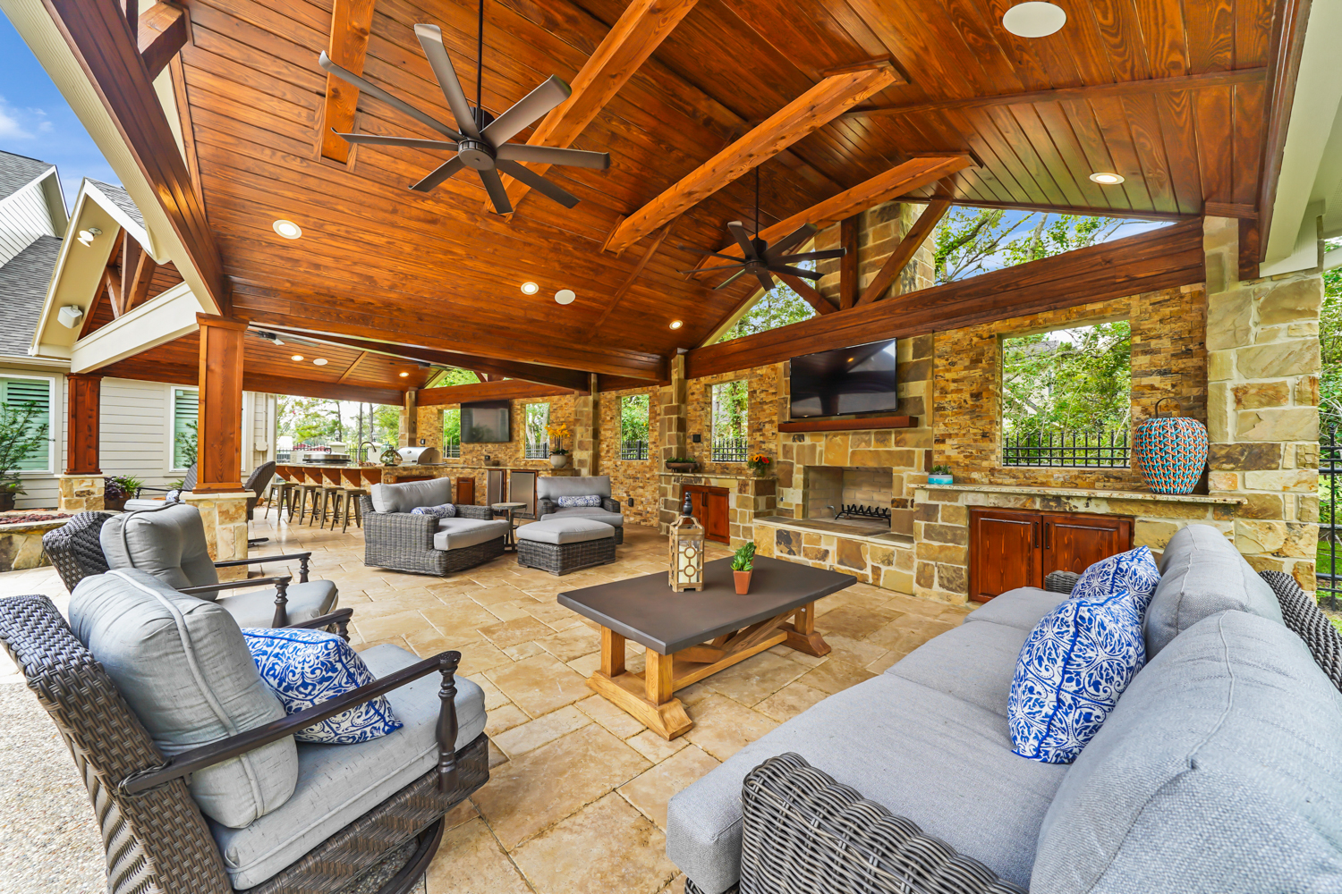 Backyard-Retreats_Pearland-Texas_beautiful-custom-covered-patios-for-your-backyard-51