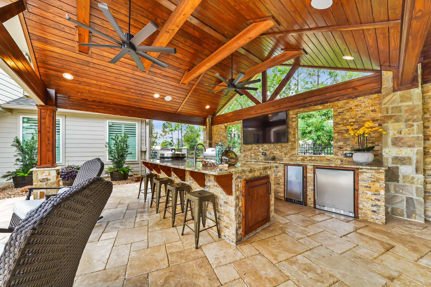 Backyard-Retreats_Pearland-Texas_beautiful-custom-covered-patios-for-your-backyard-53