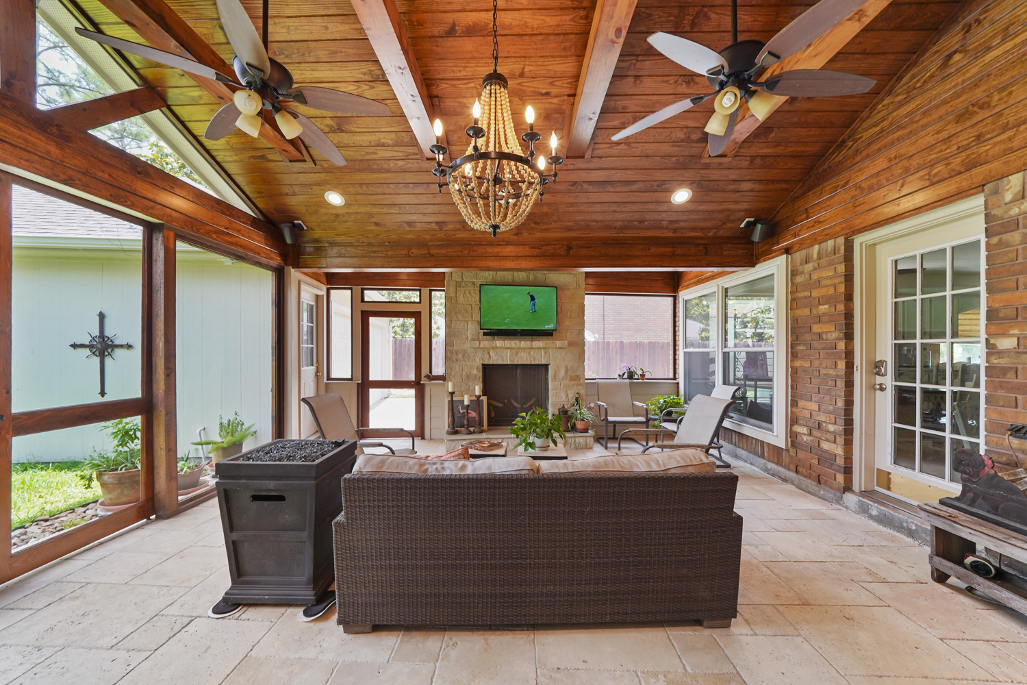 Backyard-Retreats_Pearland-Texas_beautiful-custom-covered-patios-for-your-backyard-85