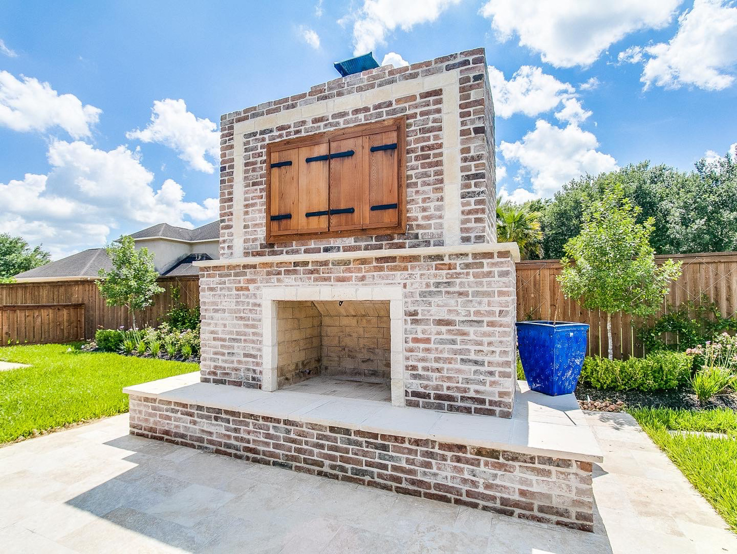 Fireplaces & Firepits