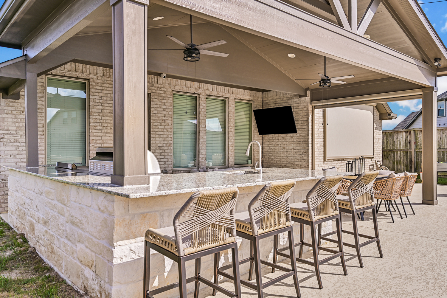 Backyard-Retreats-Pearland-Contractor-206-Outdoor-Kitchen-new