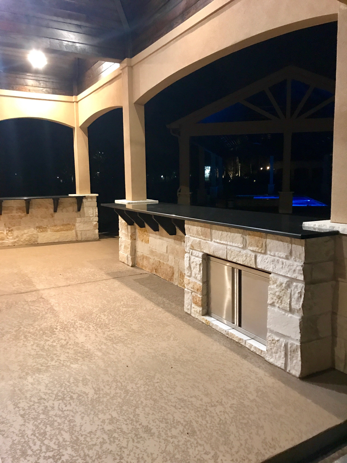 Backyard-Retreats_Pearland-Texas_beautiful-custom-outdoor-kitchens-for-your-backyard-42