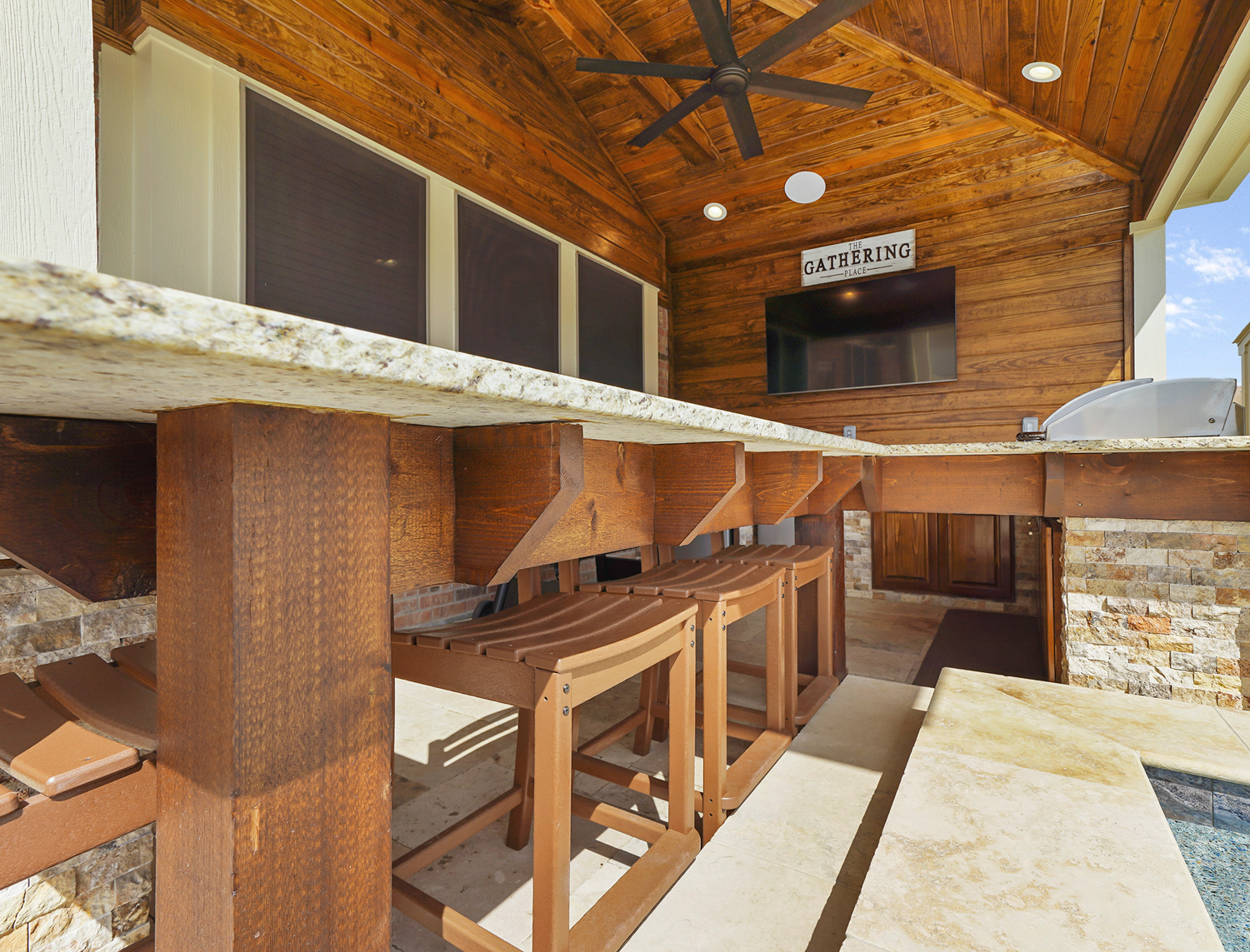 Backyard-Retreats_Pearland-Texas_beautiful-custom-outdoor-kitchens-for-your-backyard-46
