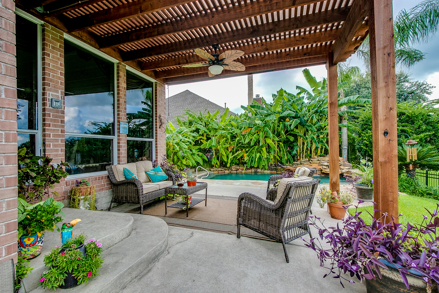 Backyard Retreats Pergolas Service