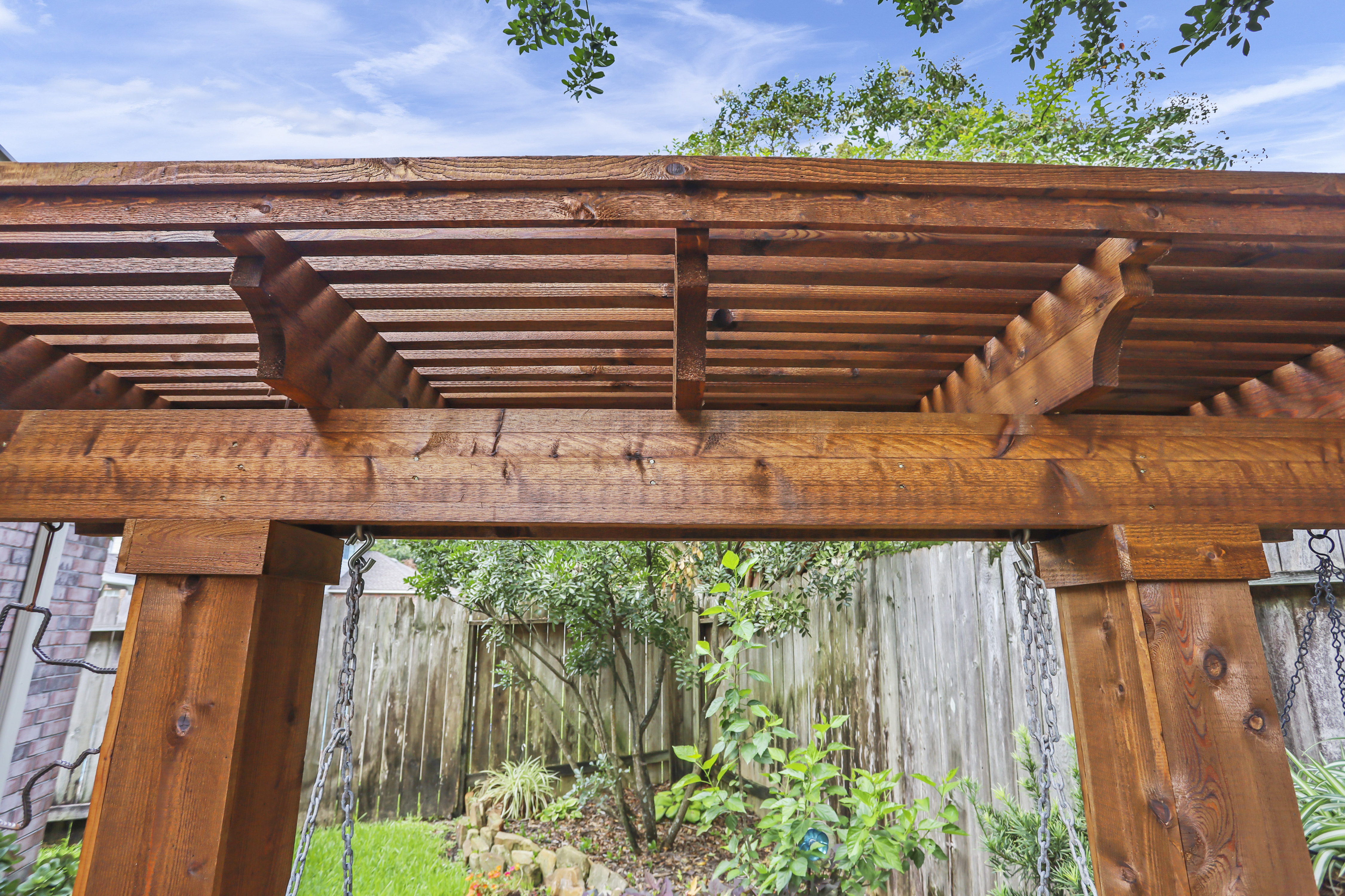 Backyard-Retreats-Pergola-4