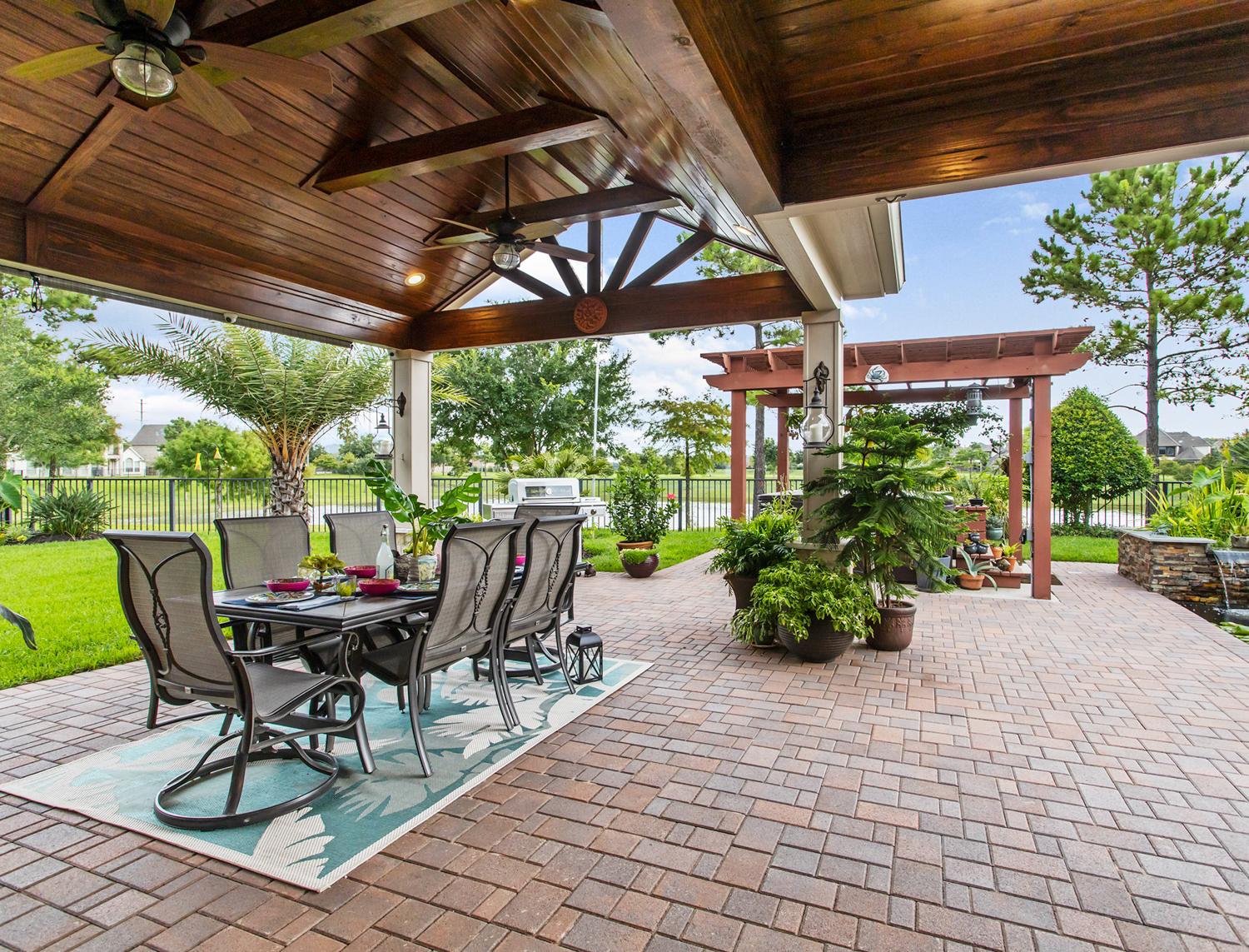 Backyard-Retreats_Pearland-Texas_beautiful-custom-pergolas-for-your-backyard-15