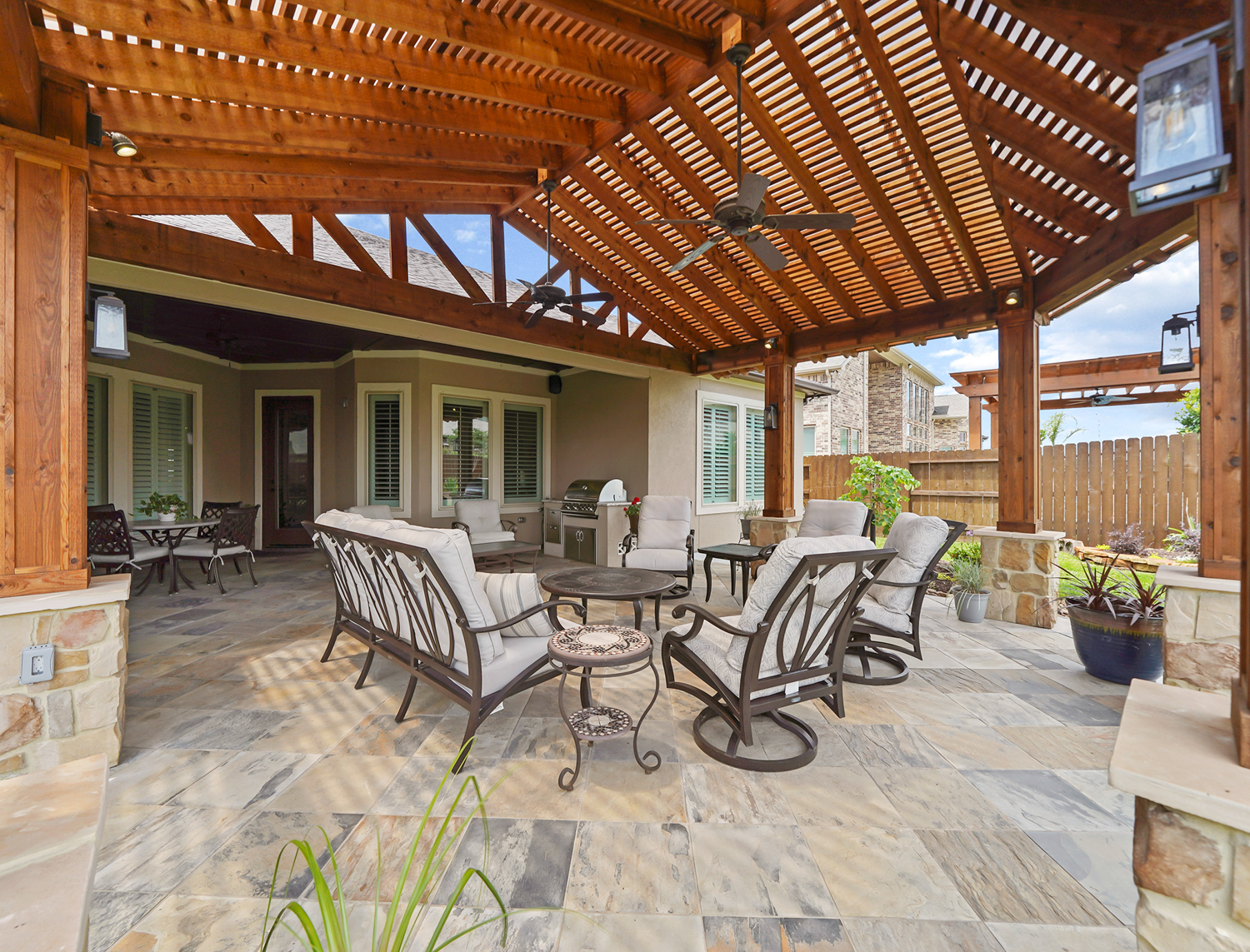 Backyard-Retreats_Pearland-Texas_beautiful-custom-pergolas-for-your-backyard-18