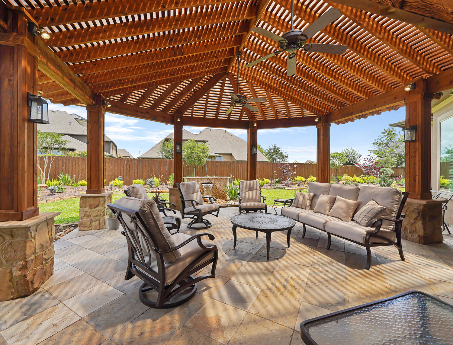 Backyard-Retreats_Pearland-Texas_beautiful-custom-pergolas-for-your-backyard-20