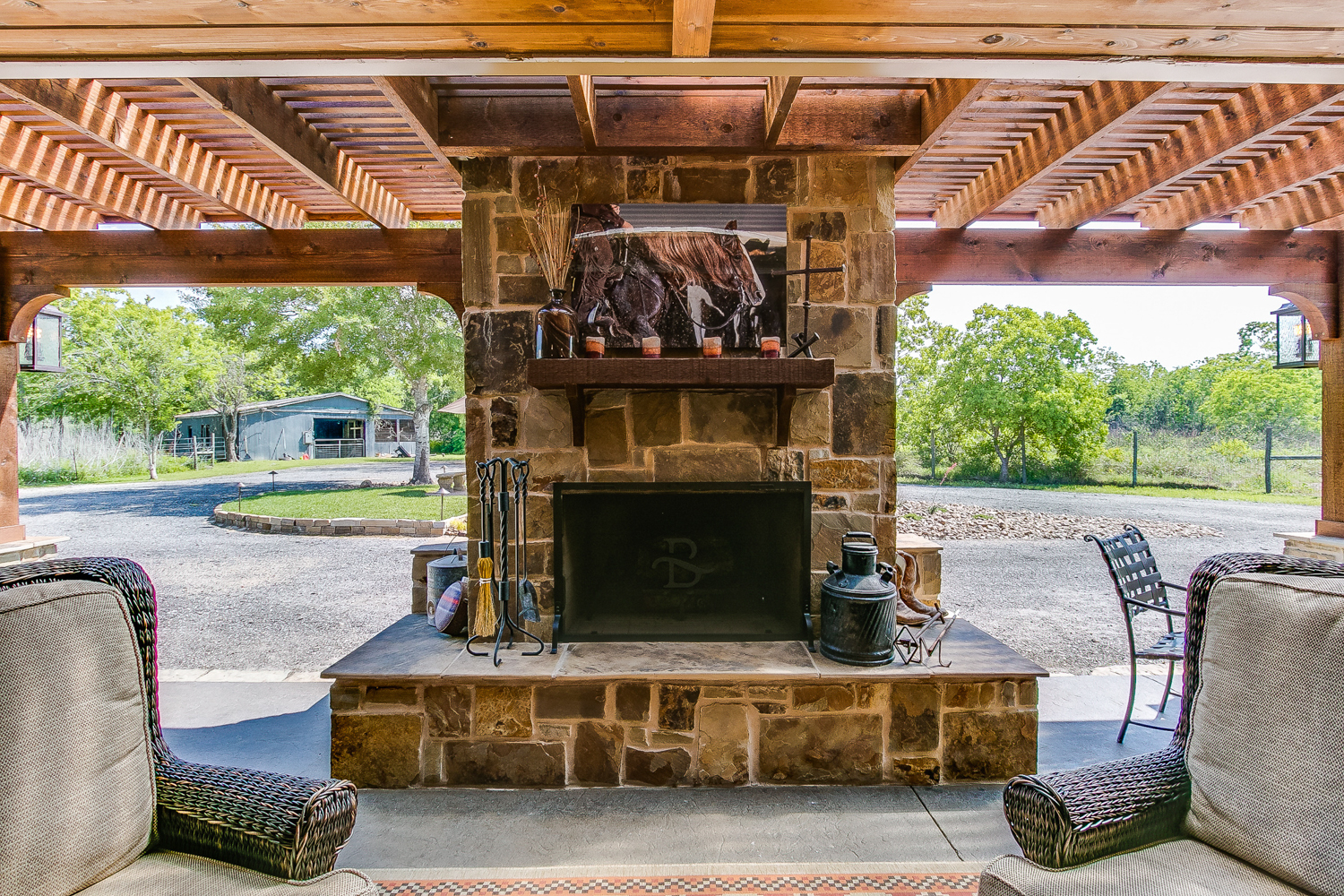 Backyard-Retreats_Pearland-Texas_beautiful-custom-pergolas-for-your-backyard-23