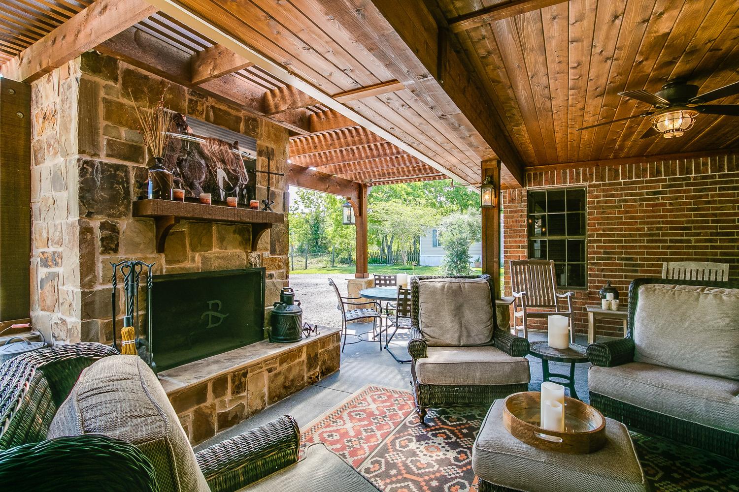 Backyard-Retreats_Pearland-Texas_beautiful-custom-pergolas-for-your-backyard-24