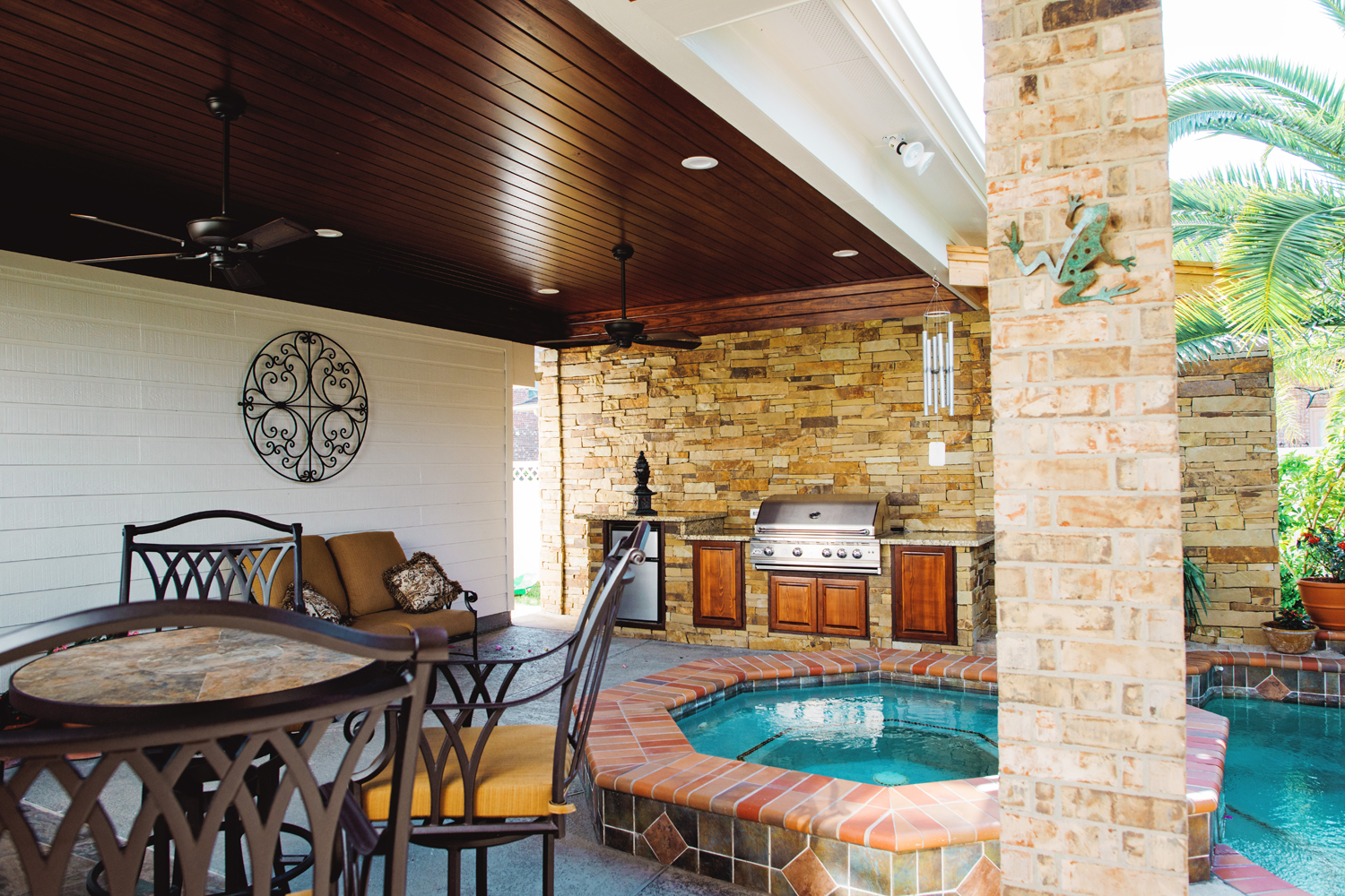 Backyard-Retreats-Pearland-Contractor-012-Pool-House-new