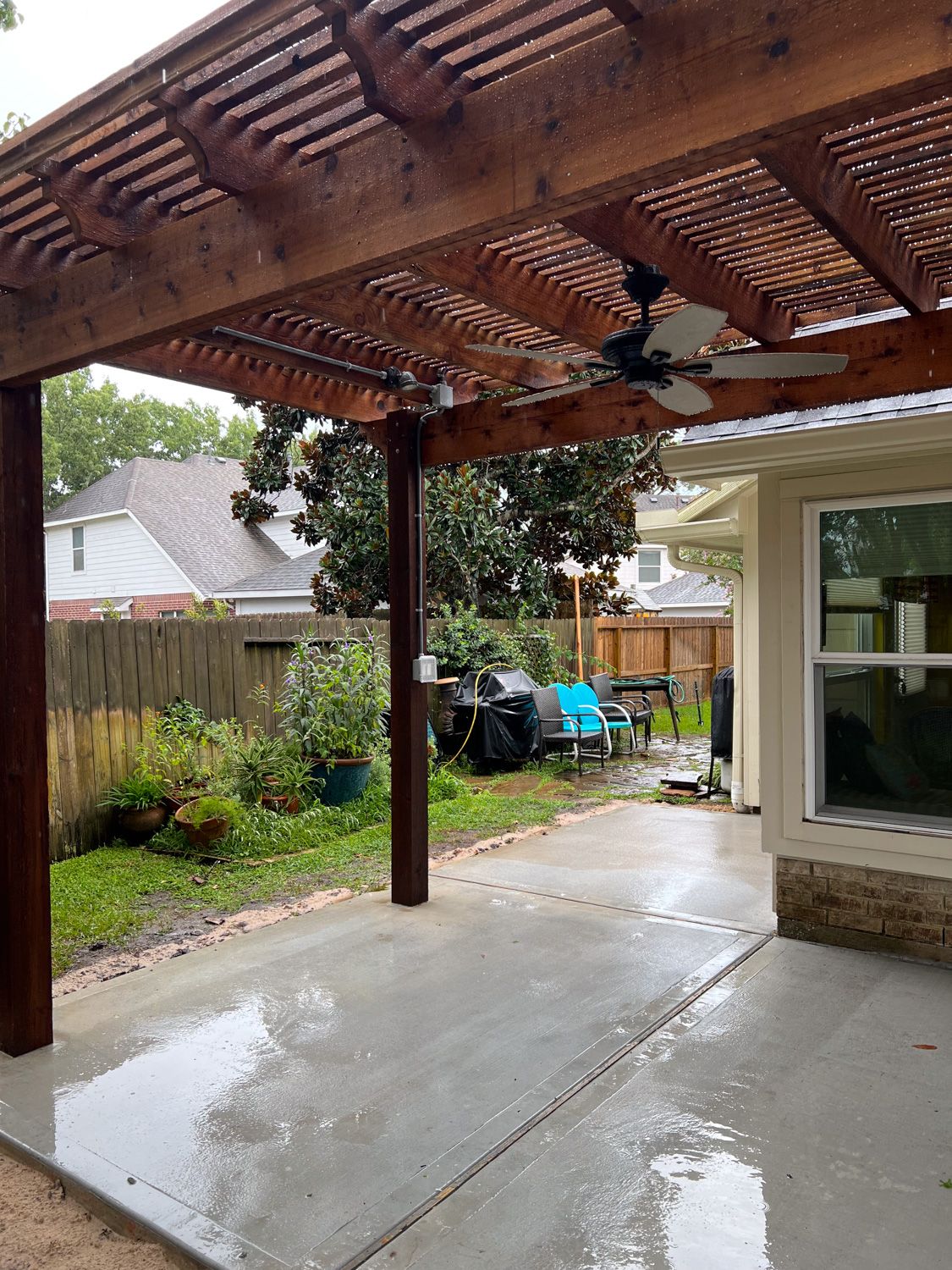 Backyard-Retreats_Pearland-Contractor-020_arbor
