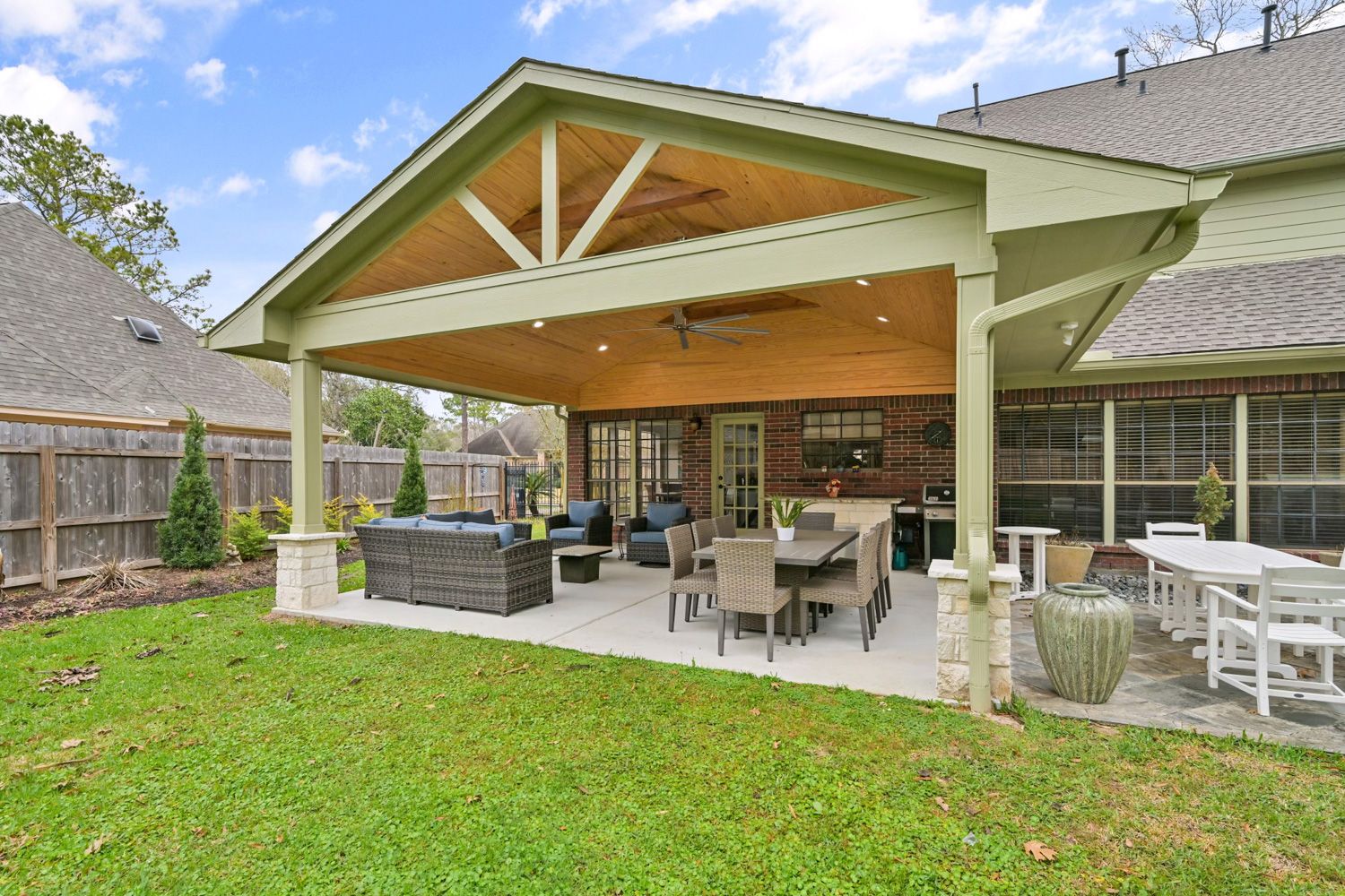 Backyard-Retreats_Pearland-Contractor-062_covered-patio
