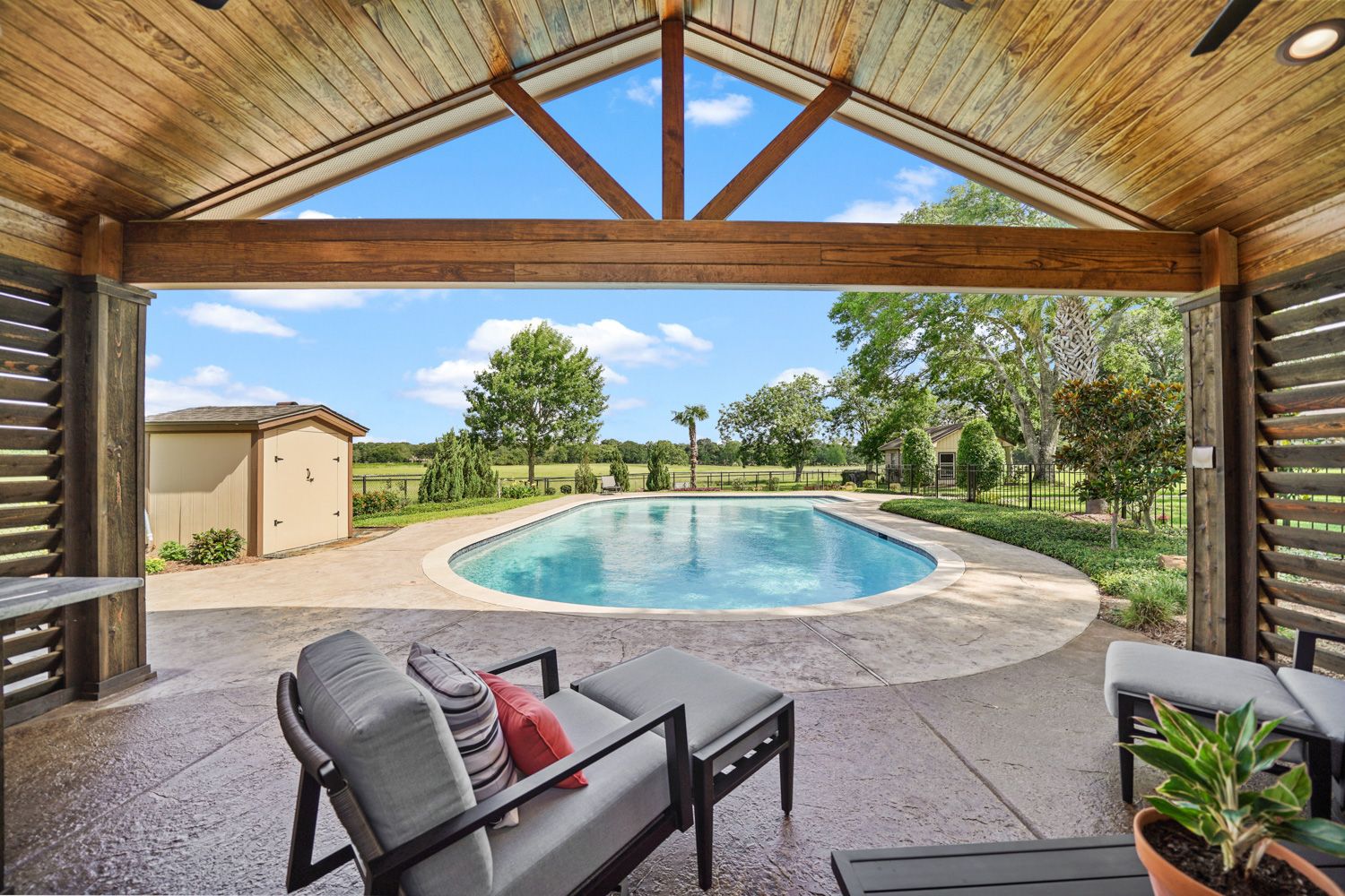 Backyard-Retreats_Pearland-Contractor-145_cabana
