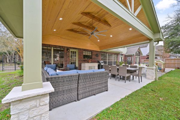 pearland custom covered patio