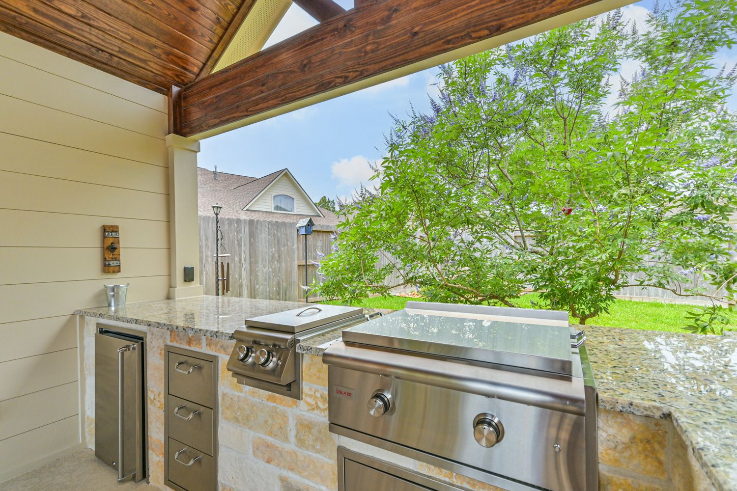Backyard-Retreats_Pearland-Contractor-045_outdoor-kitchen
