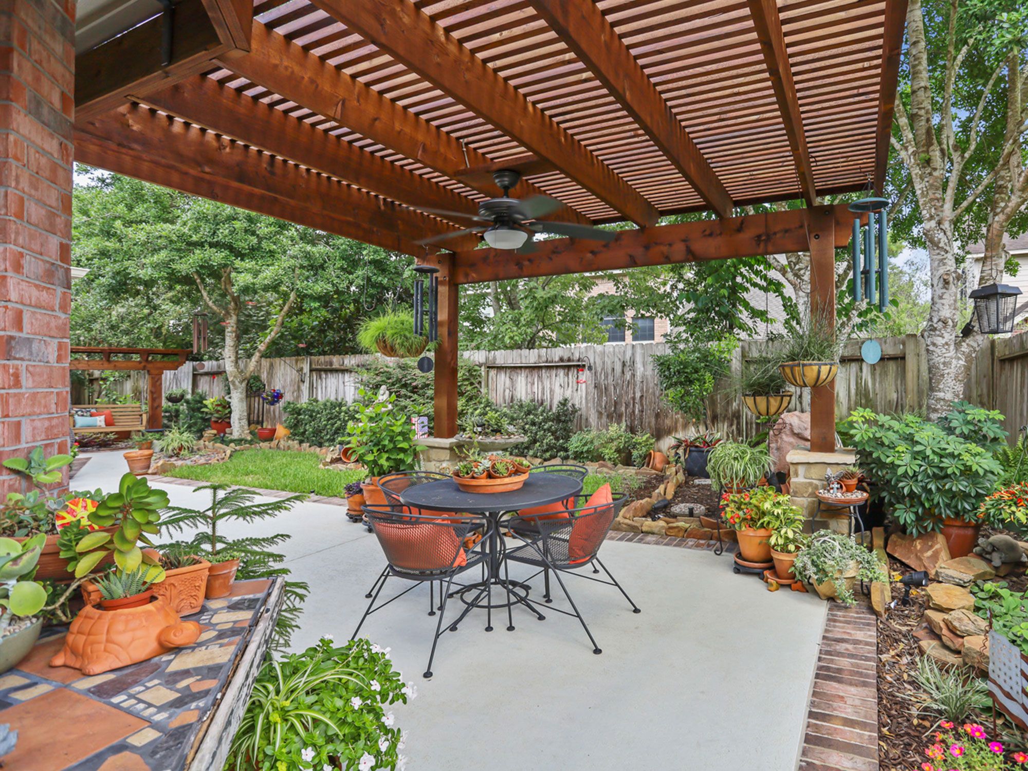 Backyard-Retreats-Pergola-Photo