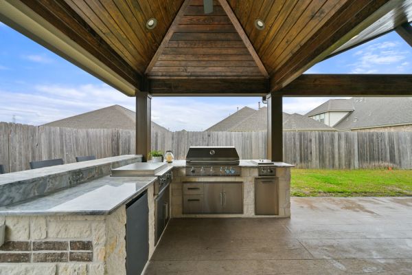 pearland custom outdoor kitchen