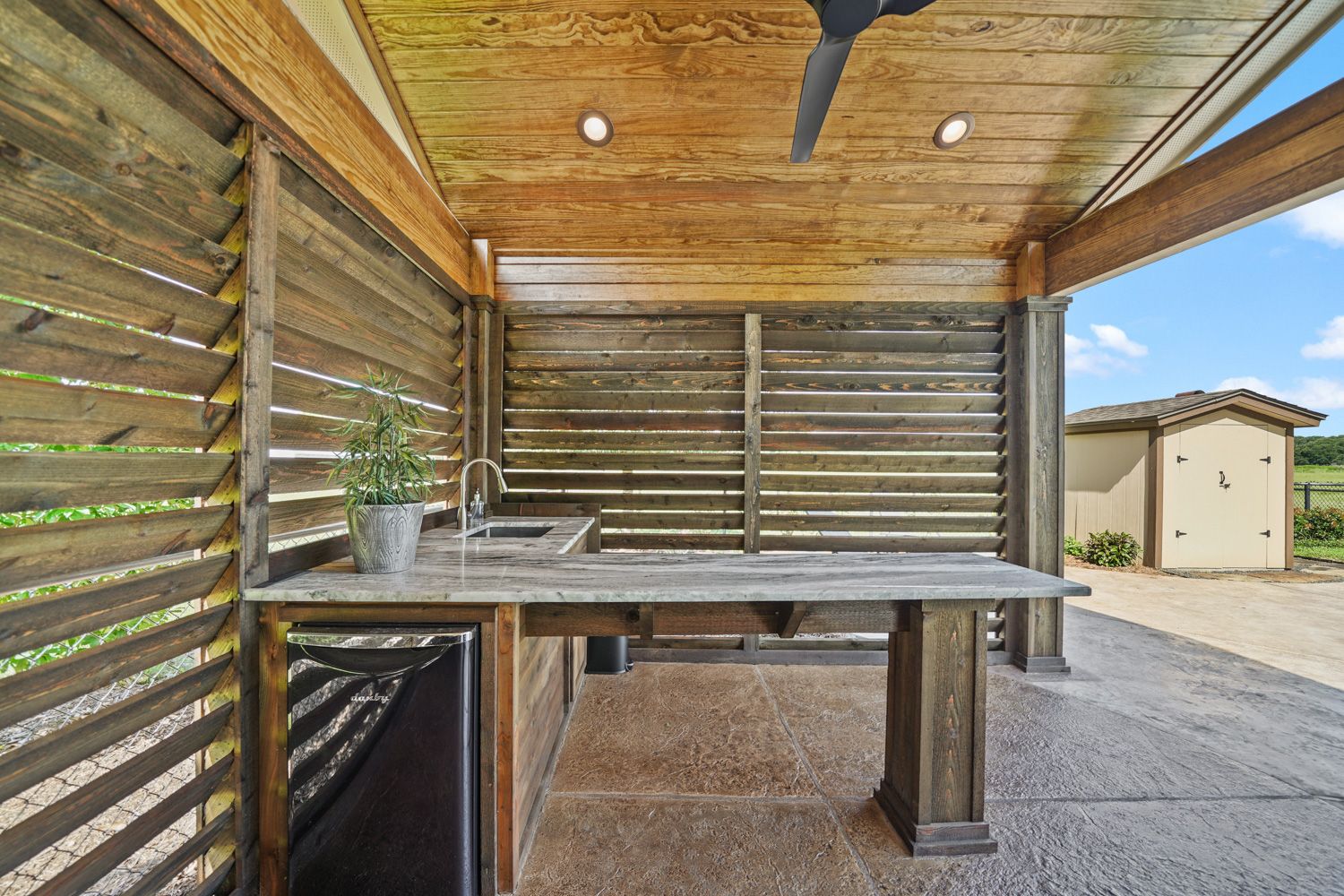 Backyard-Retreats_Pearland-Contractor-142_cabana