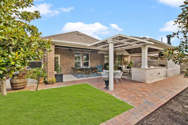 Patio Flooring - Backyard Retreats